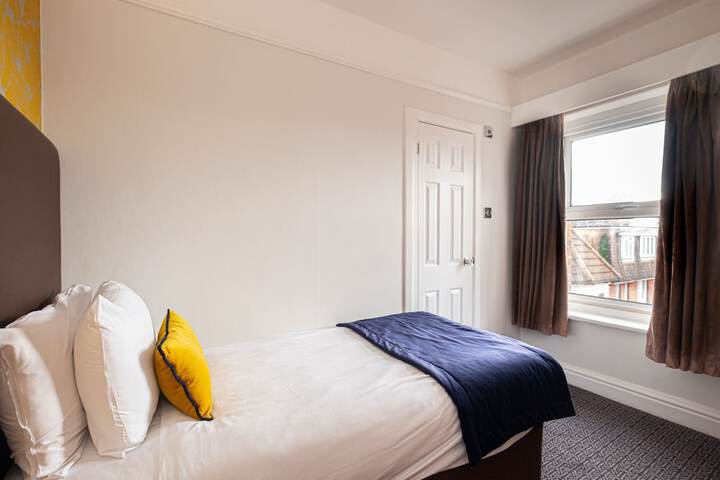 Room 21 of 64