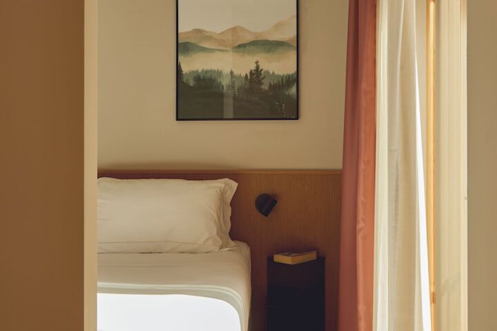 Room 15 of 35