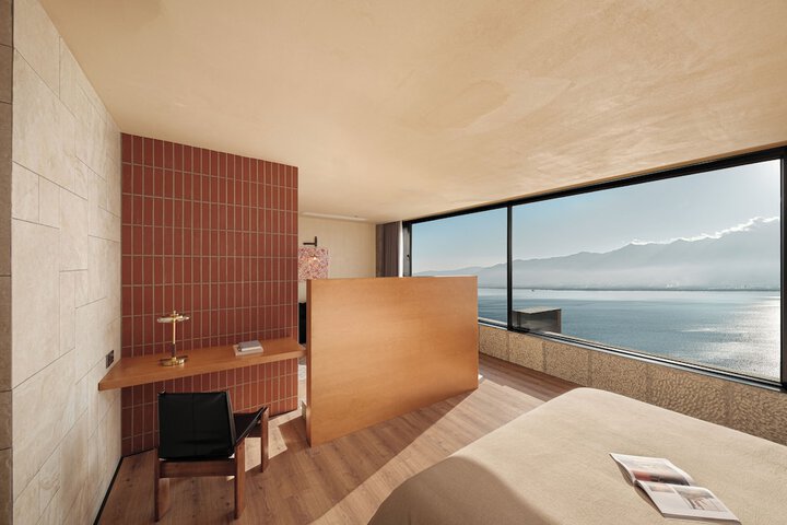 Room 75 of 169