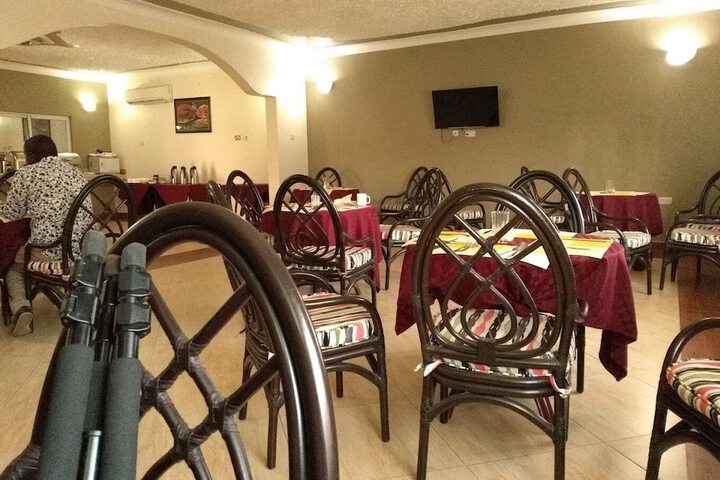 Dining 21 of 57