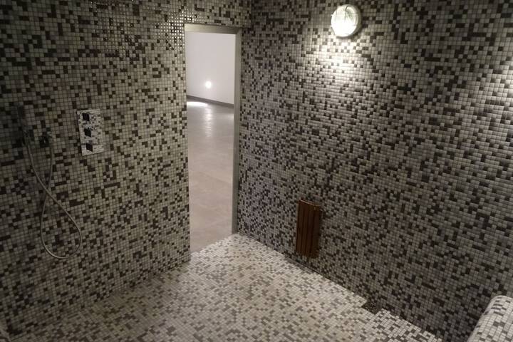 Room 36 of 50