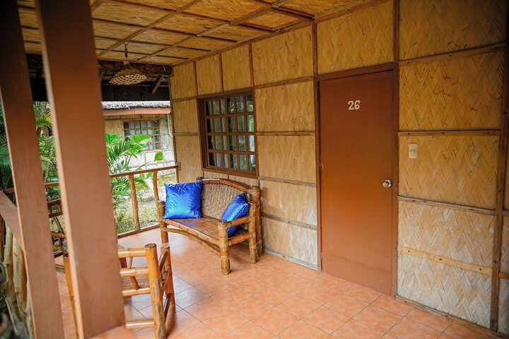 Room 32 of 122