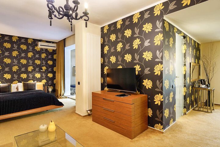 Room 46 of 74