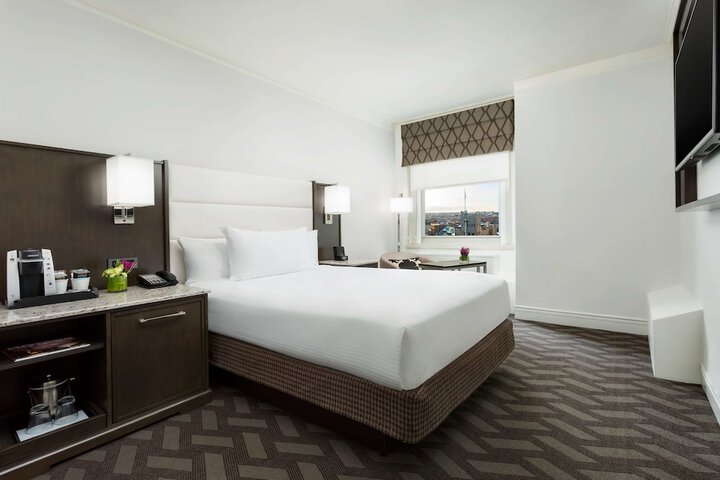 Room 36 of 144
