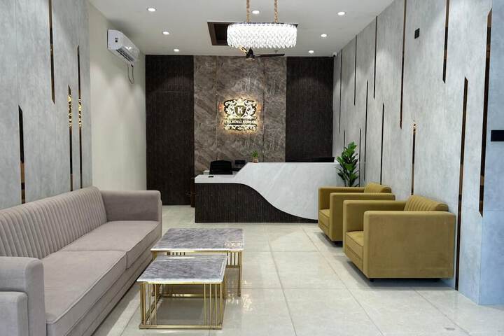 HOTEL THE ROYAL KESHAR