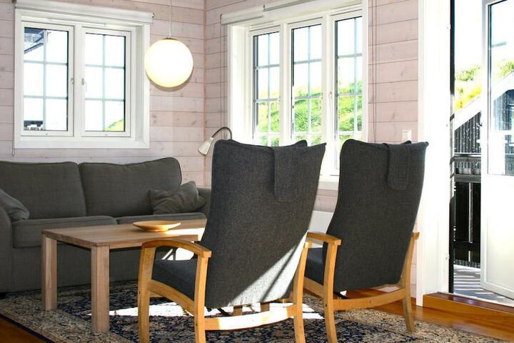 Room 3 of 32