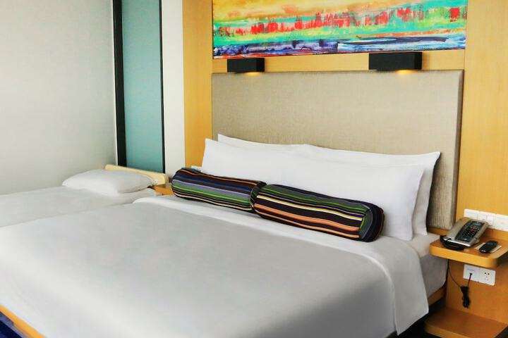 Room 16 of 47