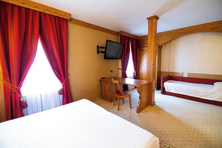 Room 35 of 57