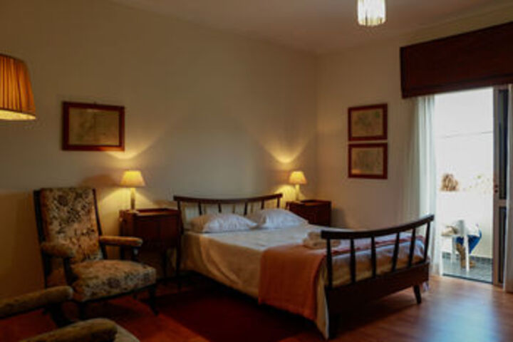 Room 16 of 33