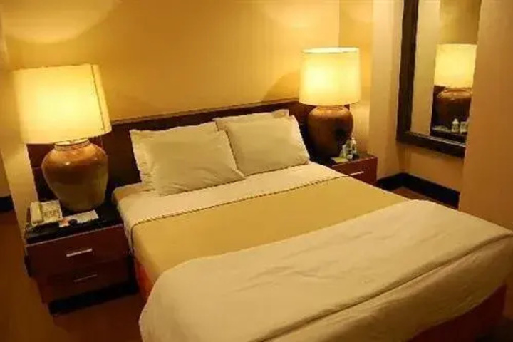 Room 3 of 4