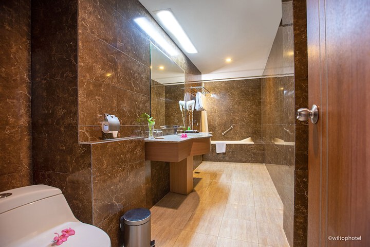 Bathroom Interior Photo