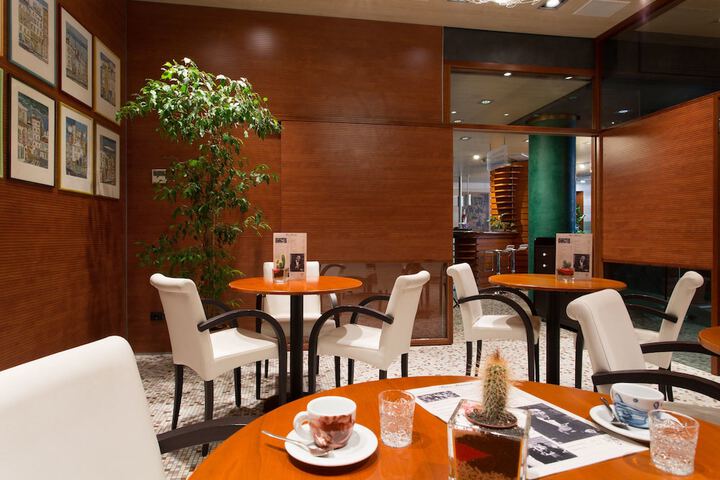 Hotel Lobby