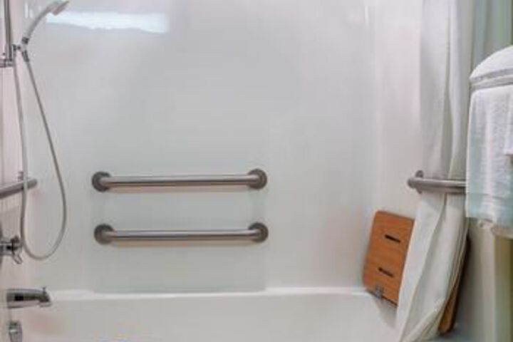 Room 5 of 30