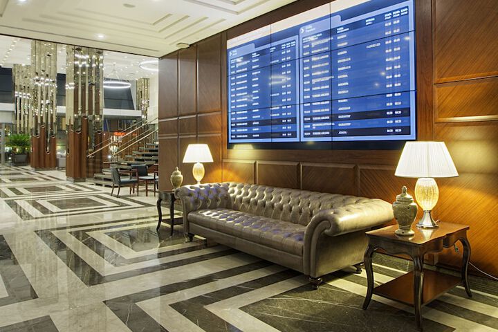 Guest Lobby