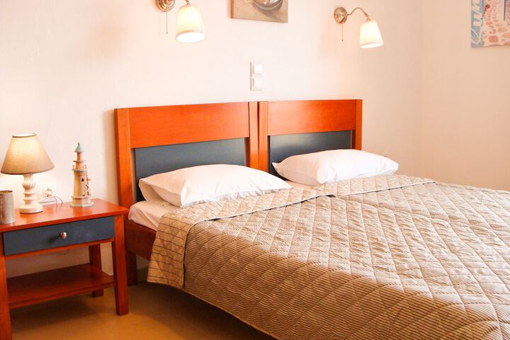 Room 10 of 39