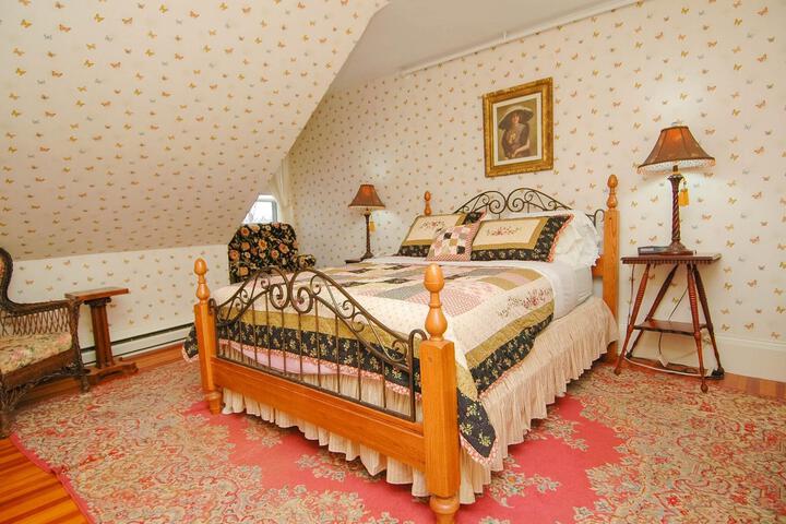Room 55 of 290