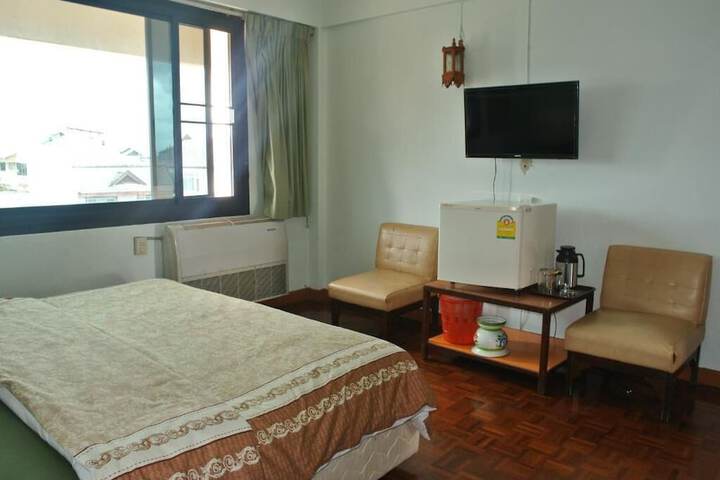 Room 15 of 39