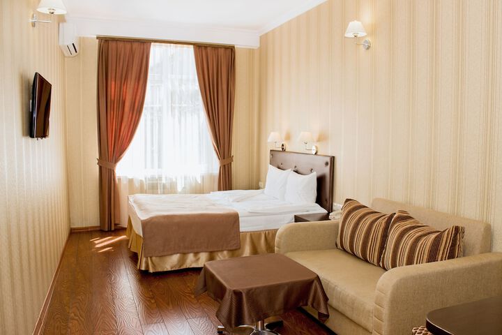 Room 15 of 54