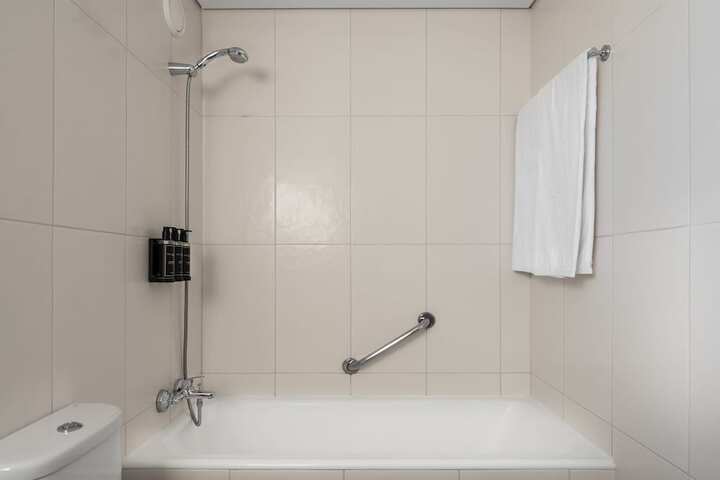 Room 14 of 135