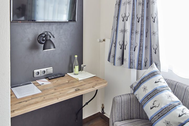 Room 16 of 56