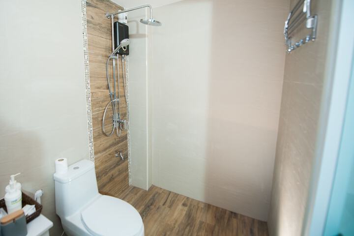 Room 10 of 26