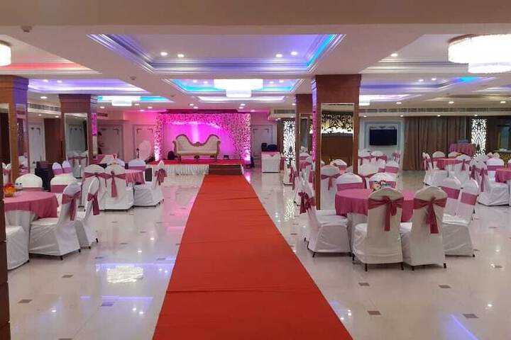 Ballroom/Hall 59 of 68