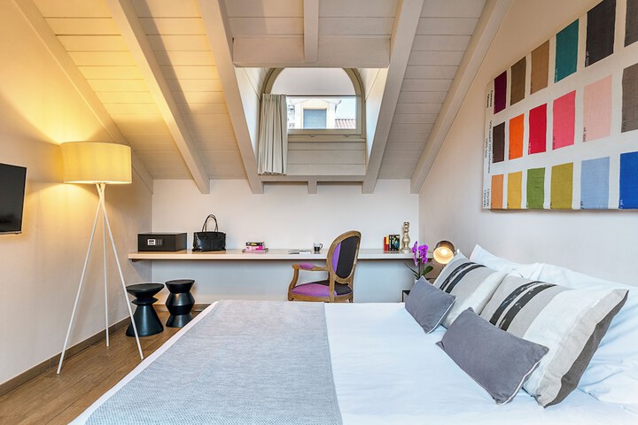 Room 18 of 51