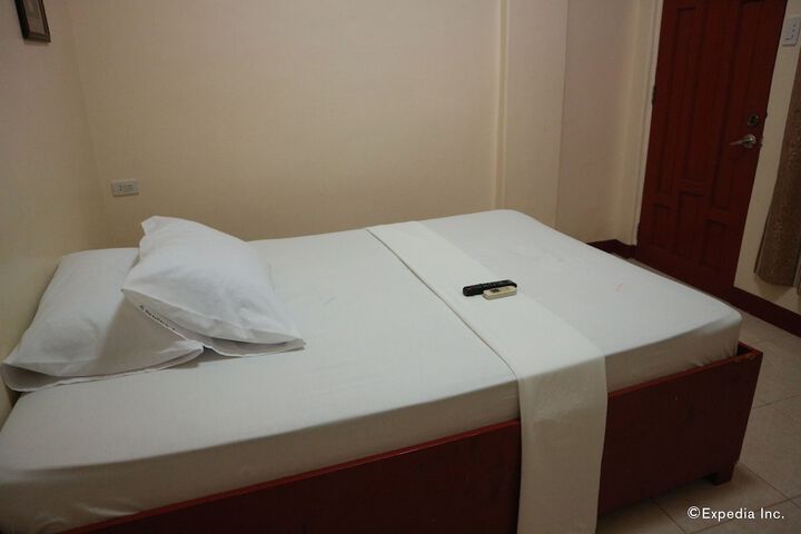 Room 18 of 36