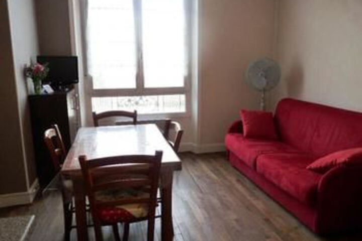 Room 14 of 16