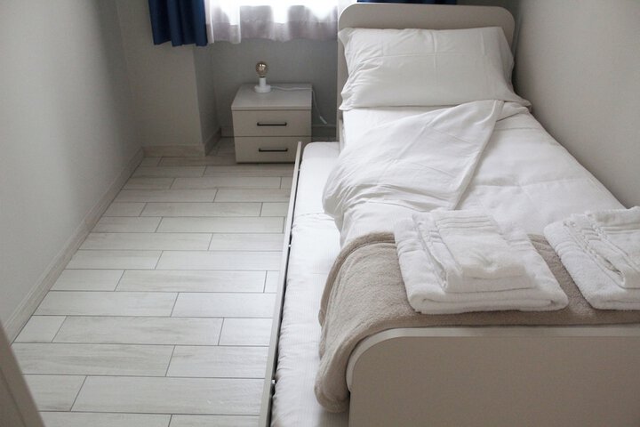 Room 31 of 103