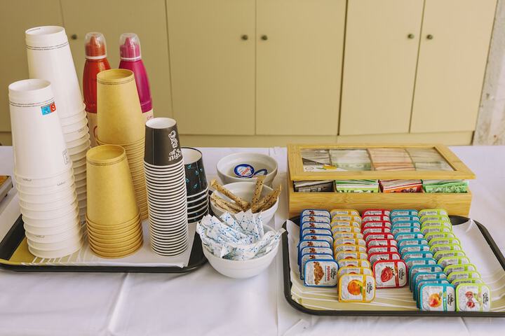 Lounge 70 of 100