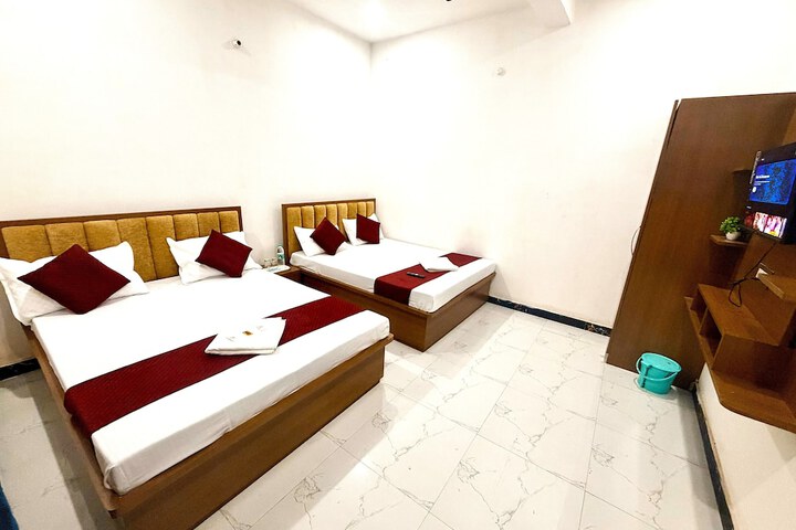 Room 8 of 71