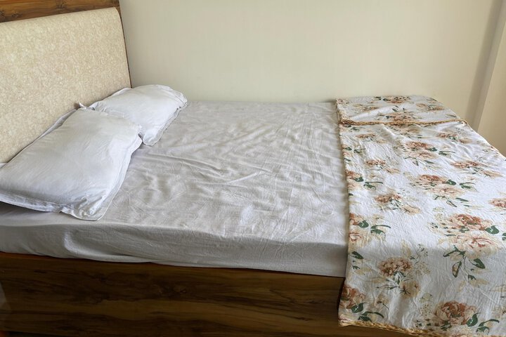 Room 12 of 31