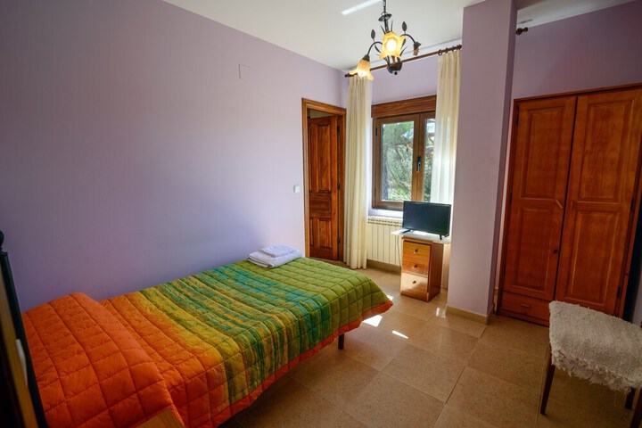 Room 8 of 53