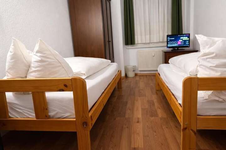 Room 29 of 66