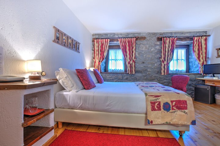 Room 10 of 53