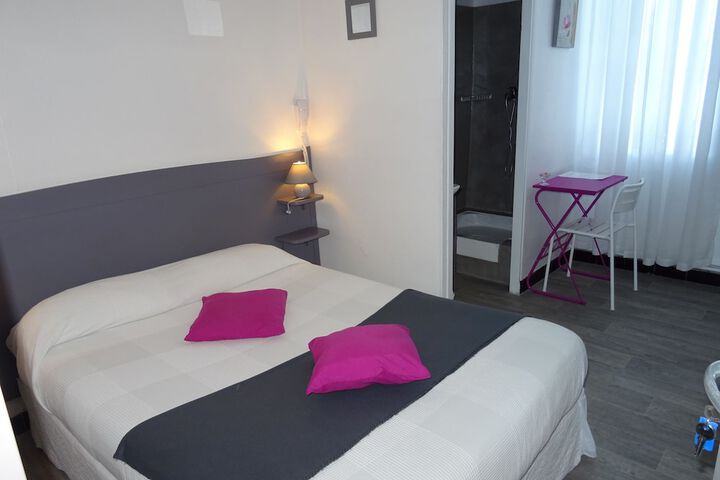 Room 3 of 22