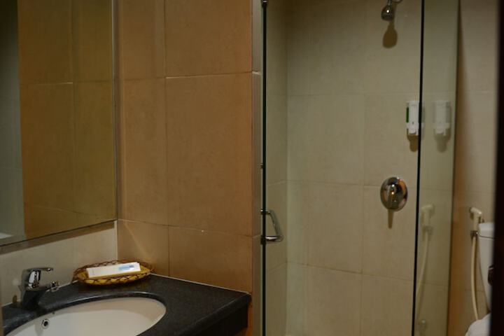 Room 23 of 44
