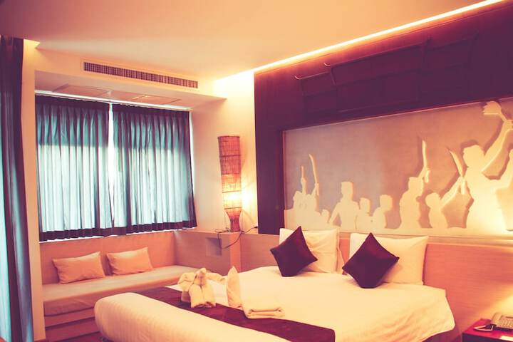Room 10 of 62