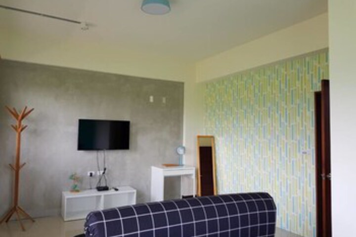 Room 33 of 38