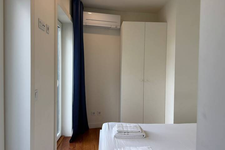 Room 71 of 287