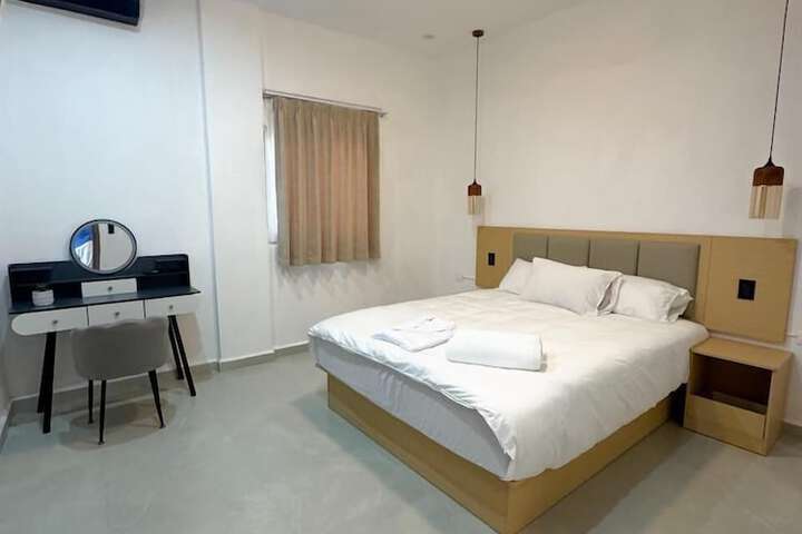 Room 71 of 339