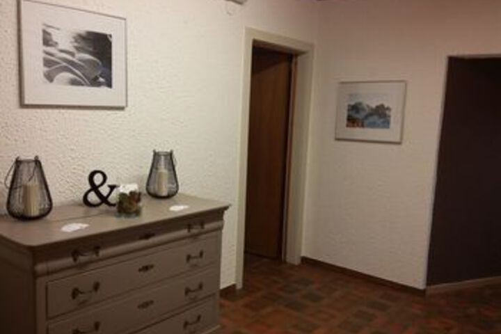 Room 14 of 22