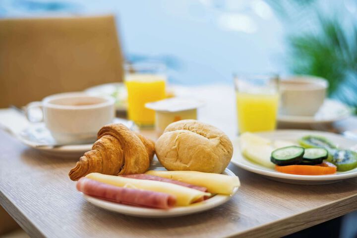 Breakfast/Coffee Service 142 of 169