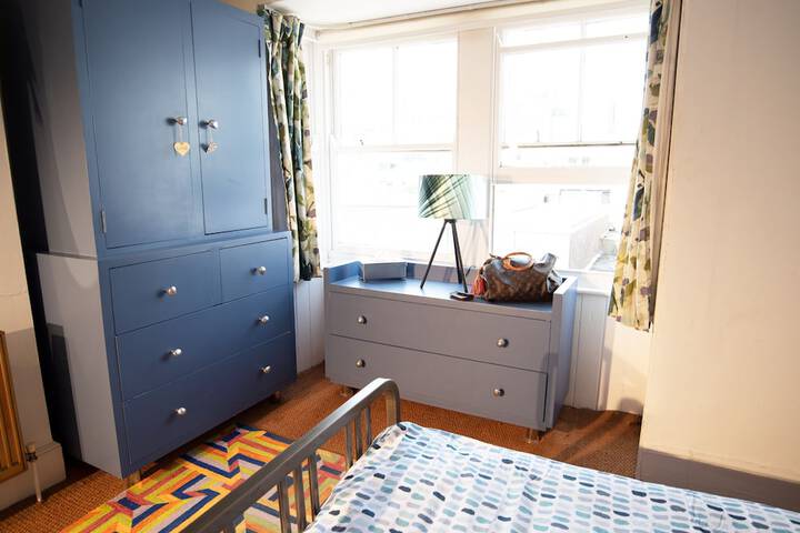 Room 7 of 39