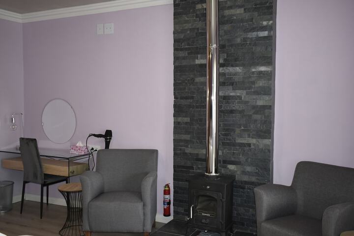 Room 10 of 42