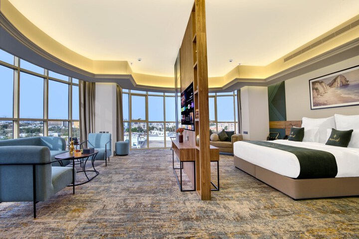 Room 11 of 35