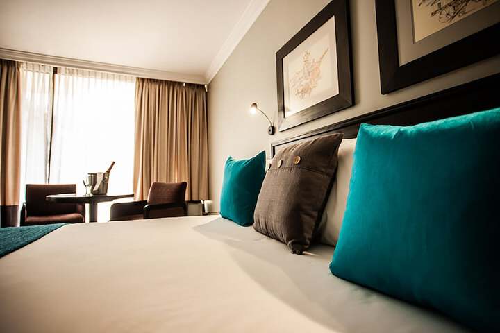 Room 5 of 74