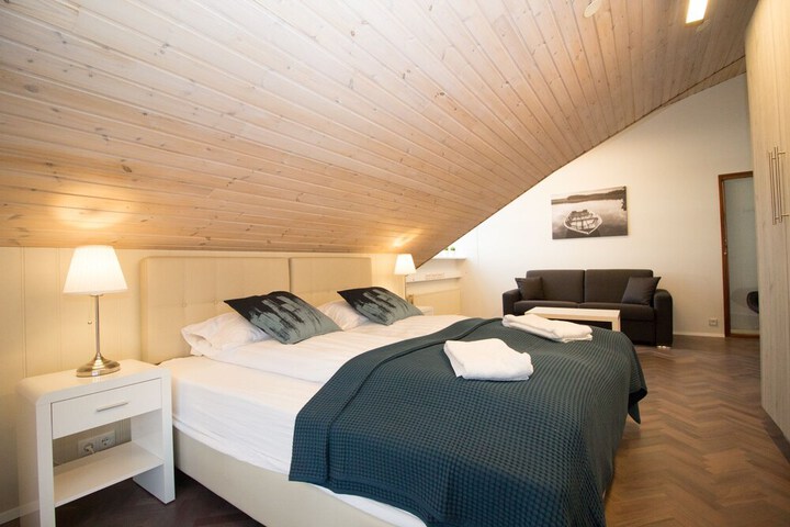Room 7 of 29
