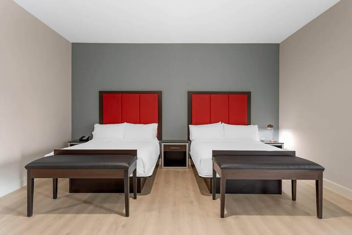 Room 18 of 48